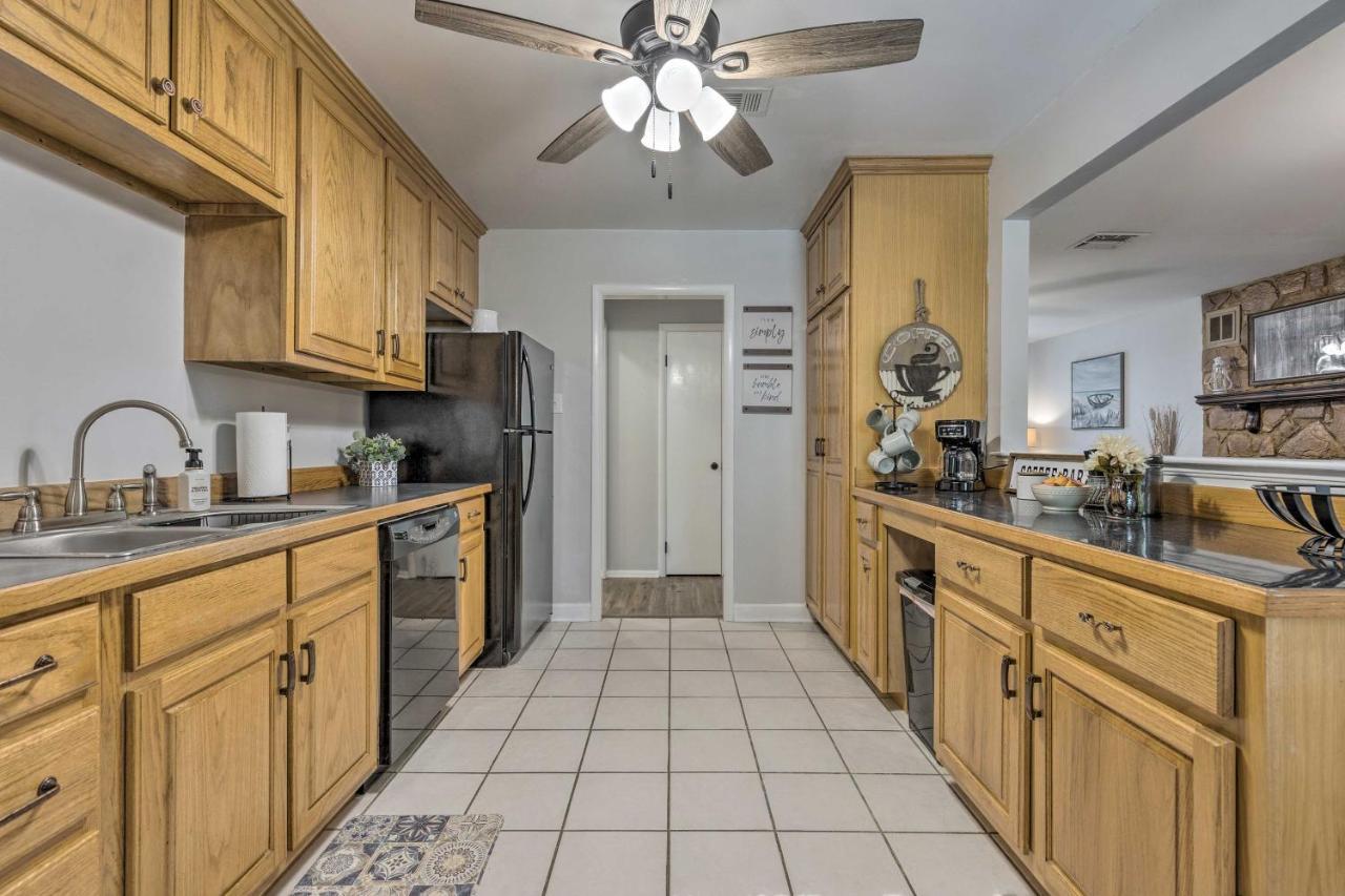 Charming Gulfport Escape Half-Mile To Beach! Exterior photo